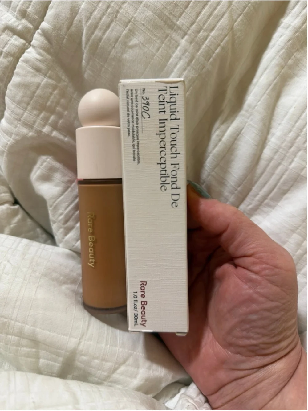 Rare Beauty Liquid Touch Weightless Foundation 390c